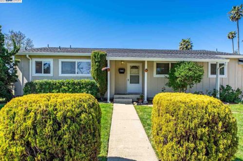 36391 Cherry St, Newark, CA 94560-2365