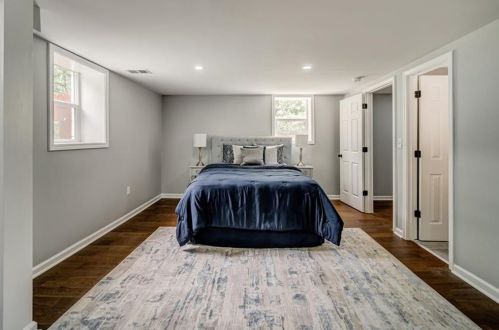 2574 Lancaster Dr, Atlanta GA  30344-2329 exterior