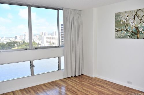 1212 Punahou St, Honolulu HI  96826-1031 exterior