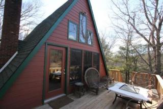 268 Tarny Wood Ln, Independence, VA 24348-4327