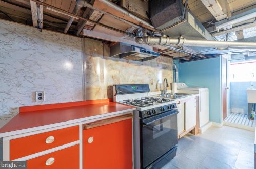 2740 16th St, Philadelphia PA  19132-2235 exterior