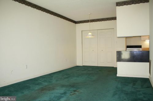 405 Cherrington Dr, Harrisburg, PA 17110-9488