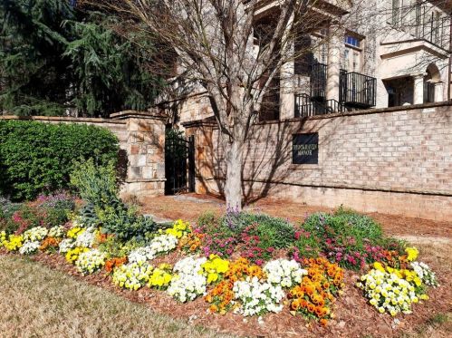 3703 Manor Brook Ct, Atlanta, GA 30319