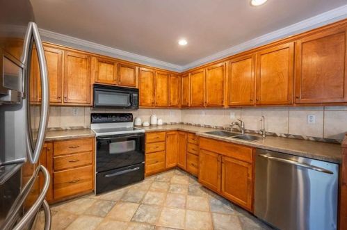 542 Peaceful Valley Dr, Cleveland GA  30528-4250 exterior