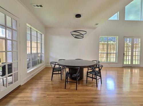 4334 Gilbert Ave, Dallas, TX 75219-2908