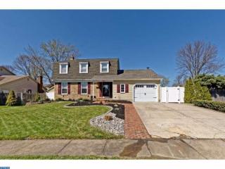 837 Wessex Ln, Somerdale, NJ 08083-2531