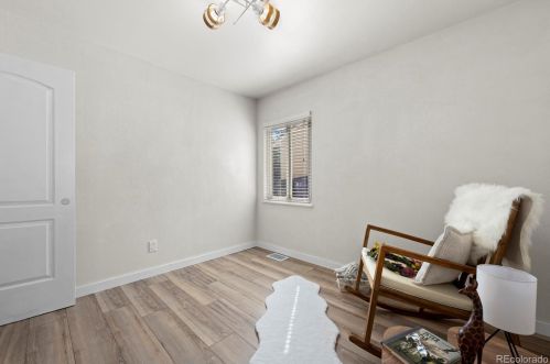 2895 Fairfax St, Denver CO  80207-2748 exterior