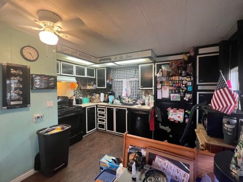 7652 Garfield Ave, Huntington Beach CA  92648-2023 exterior