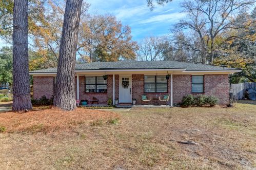 1533 Langston Dr, Johns Island, SC 29455-8533