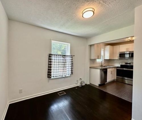 1383 Lanvale Dr, Atlanta GA  30310-3726 exterior