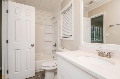 102 Landover Dr, Stockbridge GA  30281-3316 exterior