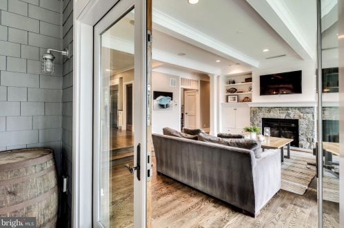 612 Cpe Mckinsey Dr, Severna Park MD 21146-4057 exterior