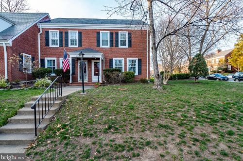 4701 31st St, Arlington VA  22206-1606 exterior