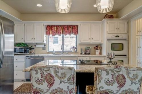 2304 Lytal Ln, Edmond, OK 73013-6968