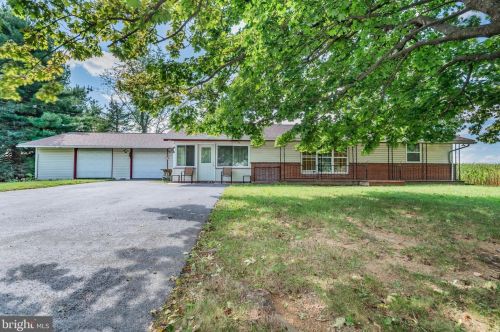 750 Burnt House Rd, Carlisle, PA 17015-7642