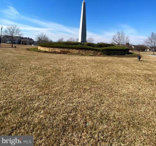 118 Un Rdg Dr, Charles Town WV 25414-4937 exterior