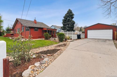 7525 61st Ave, Arvada CO  80003-5315 exterior
