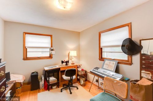 385 3rd Ave, Saint Paul MN  55112-7844 exterior