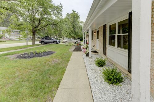 21636 Richmond Rd, Matteson, IL 60443-2616
