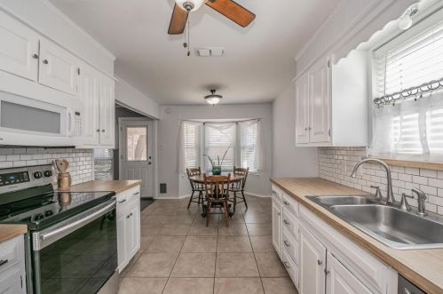 6116 Blue Spruce Cir, Fort Worth TX 76137-2135 exterior