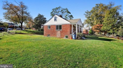 1515 Oakview Dr, Silver Spring MD 20903-2243 exterior