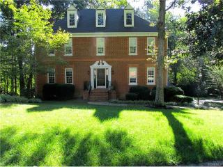 1901 Normandstone Dr, Midlothian, VA 23113-9669