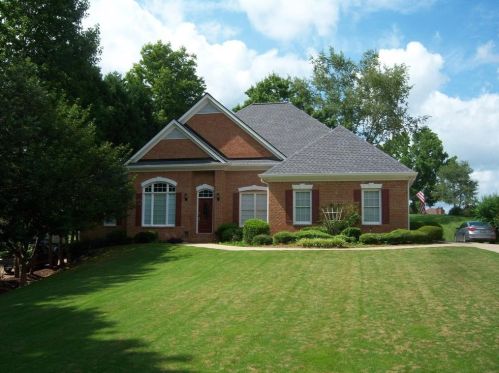 1061 Avery Creek Dr, Holly Springs, GA 30188-2314
