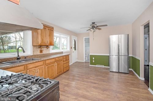 53 Bakun Way, Trenton NJ 08638-1507 exterior