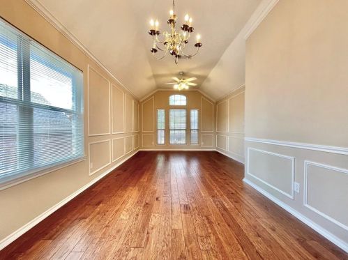 2402 Elliott Ave, Midlothian TX  76063-5117 exterior