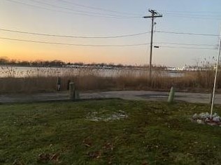 330 Randall Ave, Warwick, RI 02889-6513