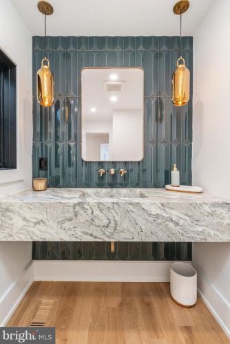 603 Gravers Ln, Philadelphia PA 19118-2806 exterior