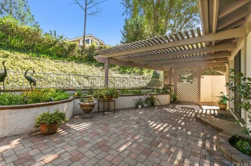 652 Frontier Ct, Anaheim CA  92807-4732 exterior
