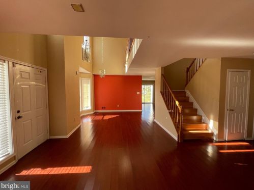12 Colebrook Ct, Princeton NJ  08540-7050 exterior
