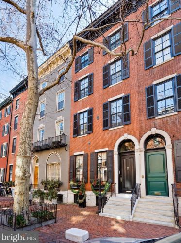 1812 Delancey Pl, Philadelphia PA  19103-6612 exterior