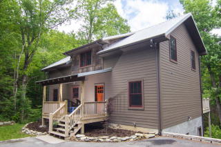 192 Aurora Dr, Boone, NC 28607-8435