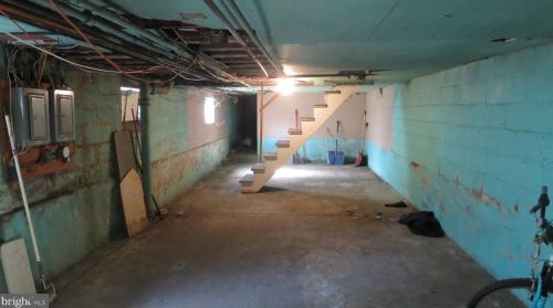 107 Hermitage Ave, Trenton NJ  08618-5509 exterior