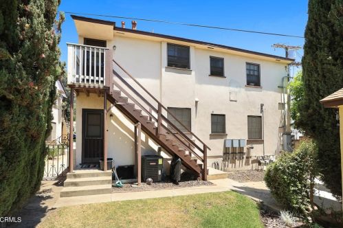1658 Del Valle Ave, Glendale CA  91208-3106 exterior