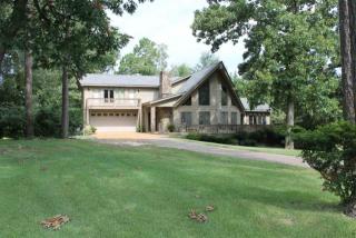625 River Cliff Ln, Counce, TN 38326-4490
