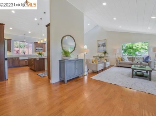 29 Van Ripper Ln, Orinda, CA 94563-1117