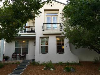 2471 Spruce St, Denver, CO 80238-2450