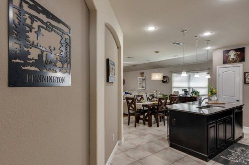 524 Crown Oaks Dr, Fort Worth TX  76131-4264 exterior