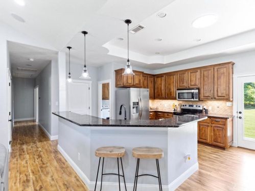 201 Bluebonnet Ct, Fort Worth TX  76035-5861 exterior