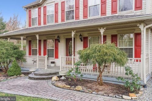7 Branch Ct, Harrison Township, NJ 08062-4729