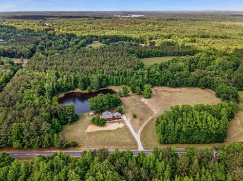 456 Mcintosh Rd, Brooks, GA 30205-2338