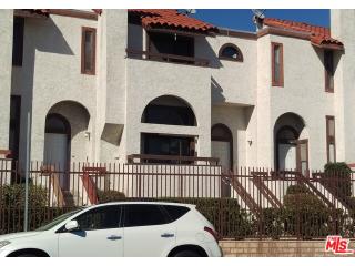821 Raymond St, Compton, CA 90220-4460