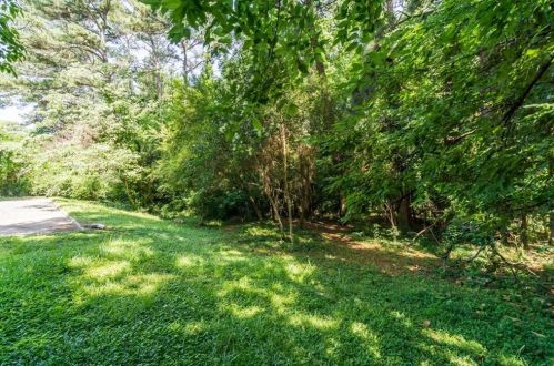 1285 Moores Mill Rd, Atlanta GA  30327-1429 exterior