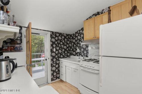 99 Monica Rd, Greenwich CT  06831-5024 exterior
