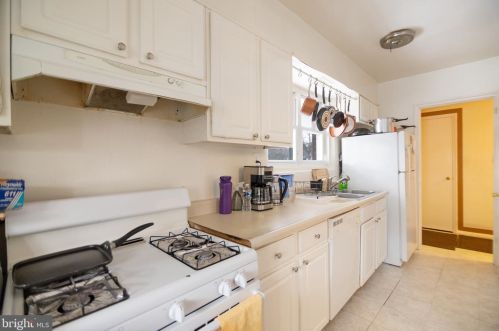 7227 16 Ave, Silver Spring MD 20912-7045 exterior