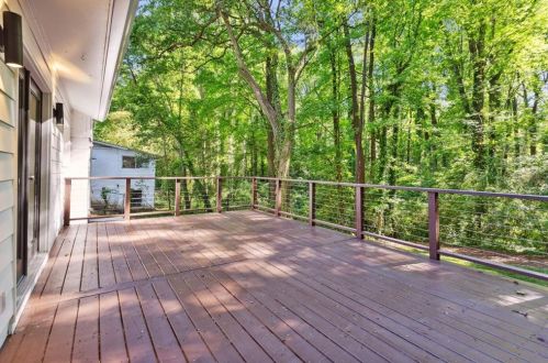 3912 Live Oak Dr, Atlanta GA  30340-2512 exterior