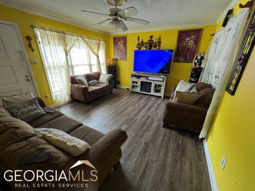 1067 Laurel Ln, Conyers, GA 30012-4207